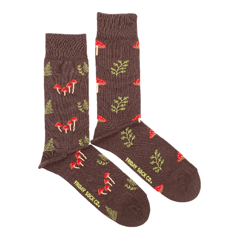 Casual bamboo socks-Mushroom Forest Mismatched Socks M