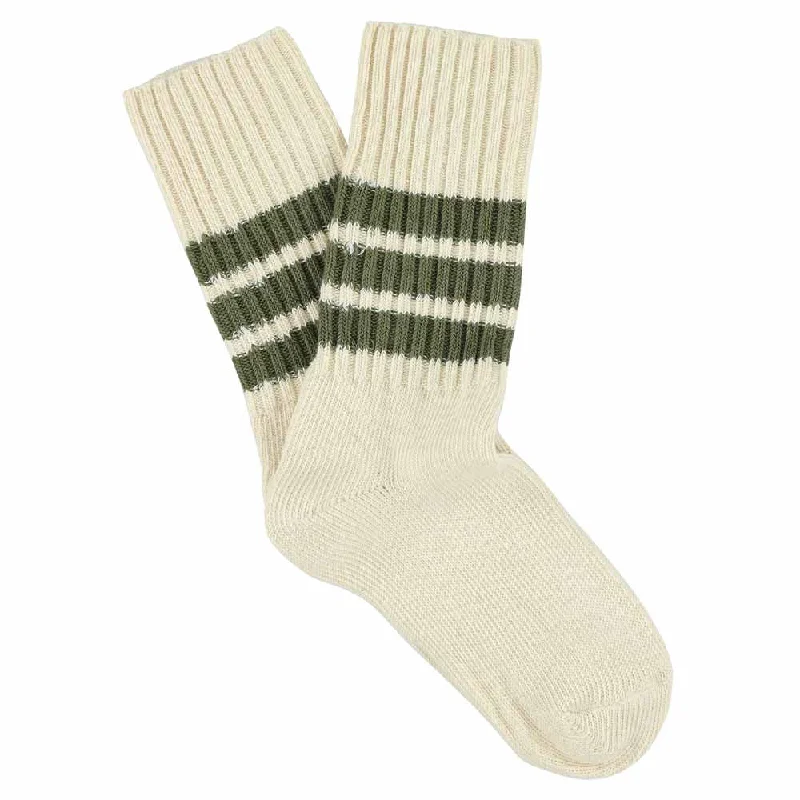 Sporty moisture-wick socks-Women Stripes Crew Socks - Ecru / Khaki