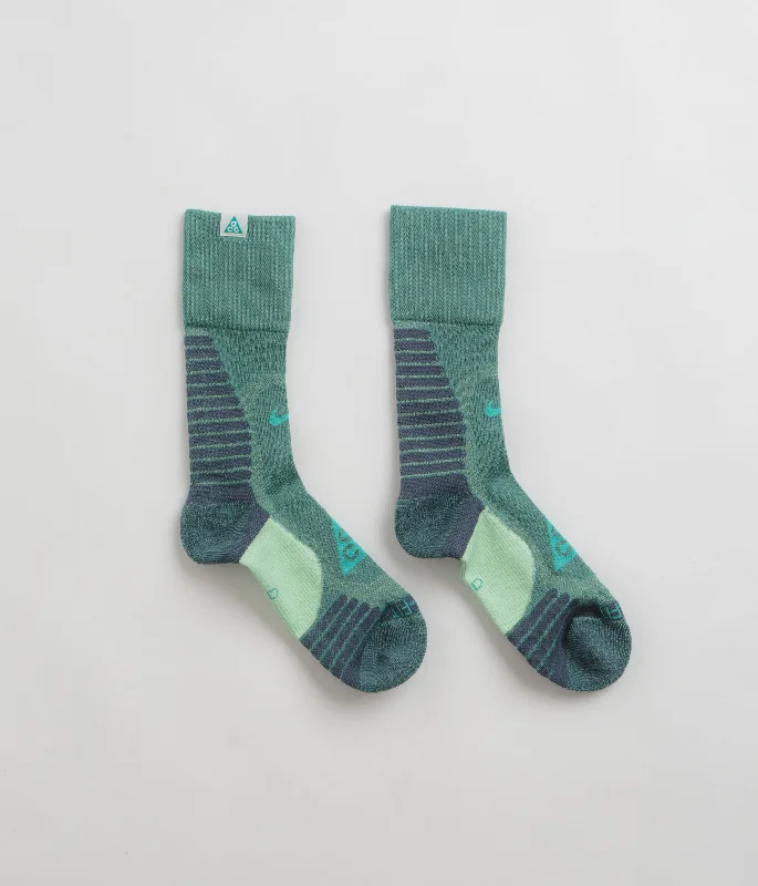 Retro wool socks-Nike ACG Cushioned Crew Socks - Bicoastal / Dusty Cactus