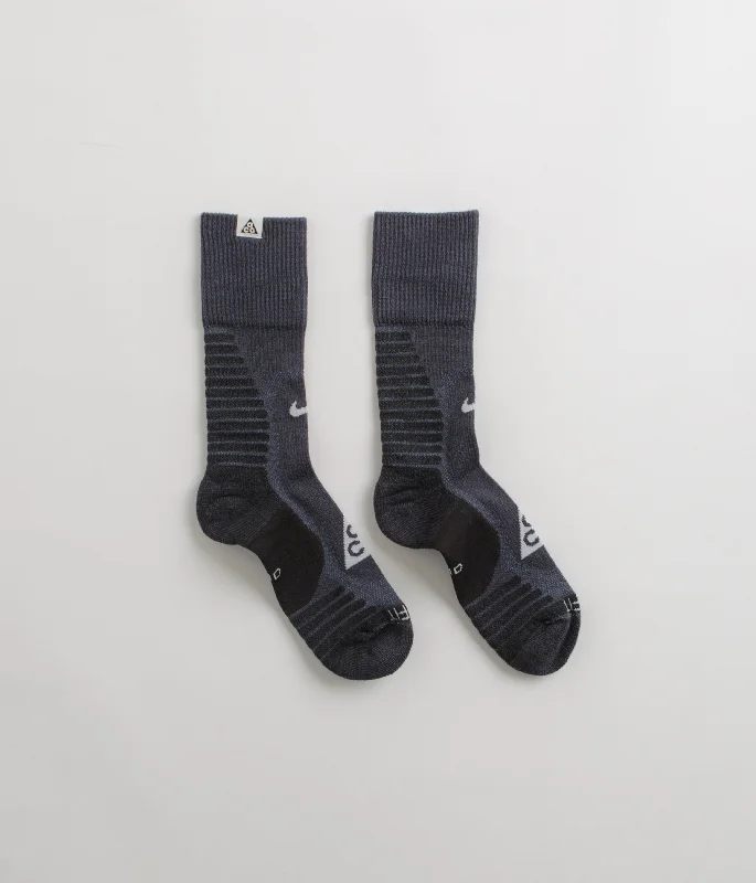 Breathable knit socks-Nike ACG Cushioned Crew Socks - Gridiron / Black