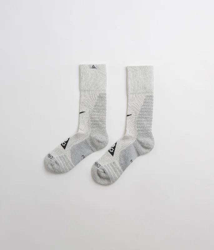 Handmade cozy crew-Nike ACG Outdoor Cushioned Crew Socks - Summit White / Light Smoke Grey