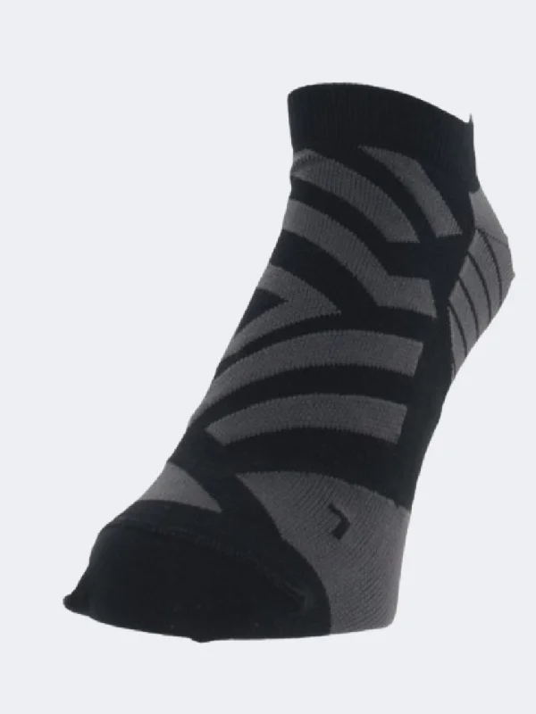 Fun space socks-On Performance Men Running Sock Black/Shadow