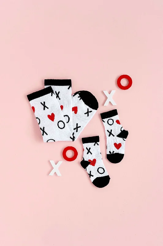 Fun zigzag socks-XOXO Sock: ADULT (*FINAL SALE*)